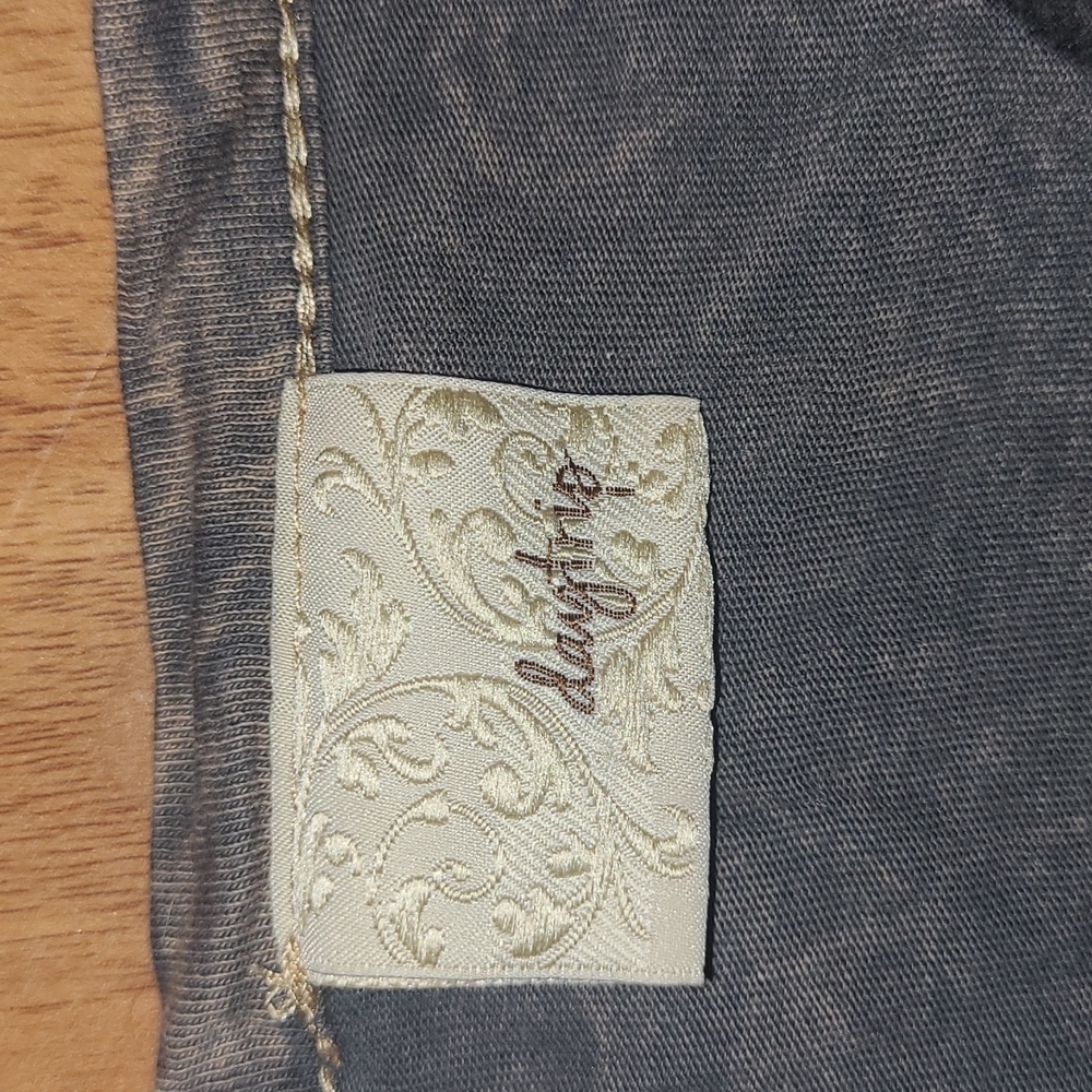 Shirt - Picture 2 of 3